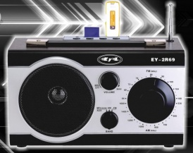 RADIO AM-FM CON USB, SD, MP3 CON BATERIA RECARGABLE Y DIRECTO A 220 "EYL"